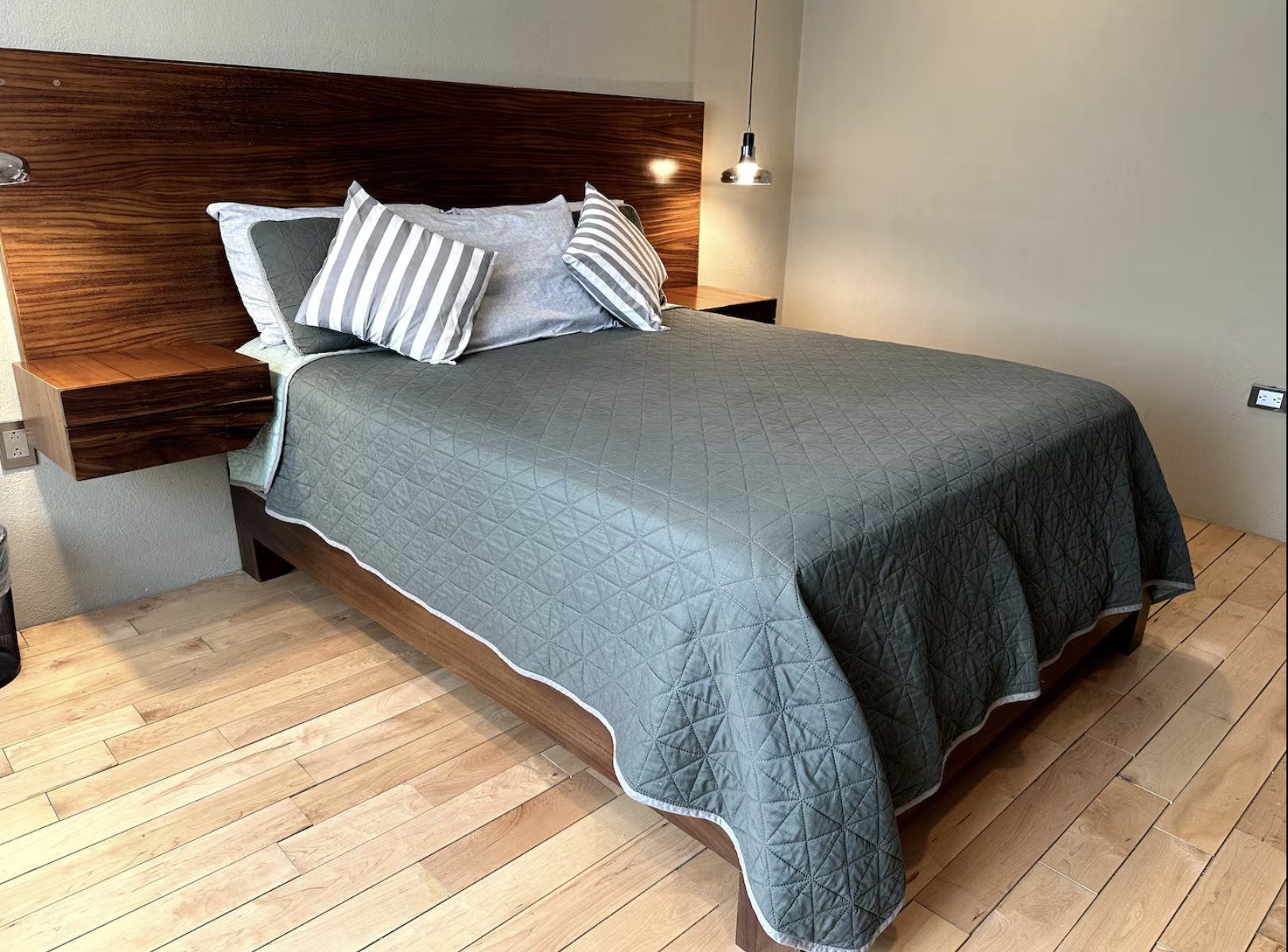 Departamento Amueblado Moderno en León - Listo para Habitar